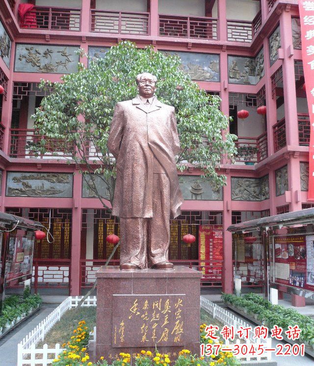 宁波毛泽东伟人铜雕,展示传统文化风采!
