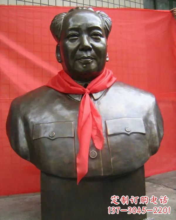 宁波毛主席铜雕像,见证历史的瞬间