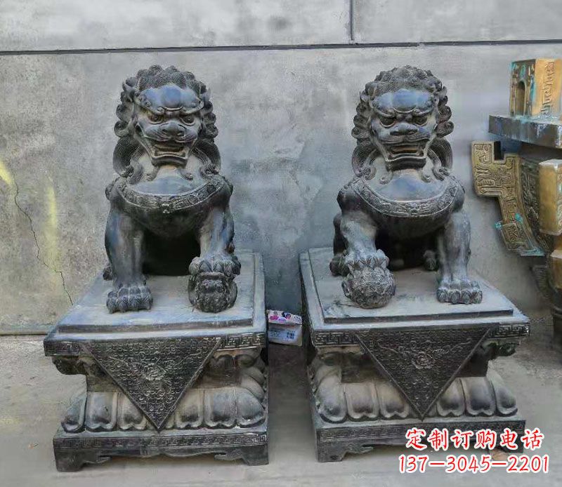 宁波门口踩球狮子铜雕