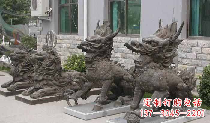 宁波招财进宝，麒麟雕塑立足宅门口