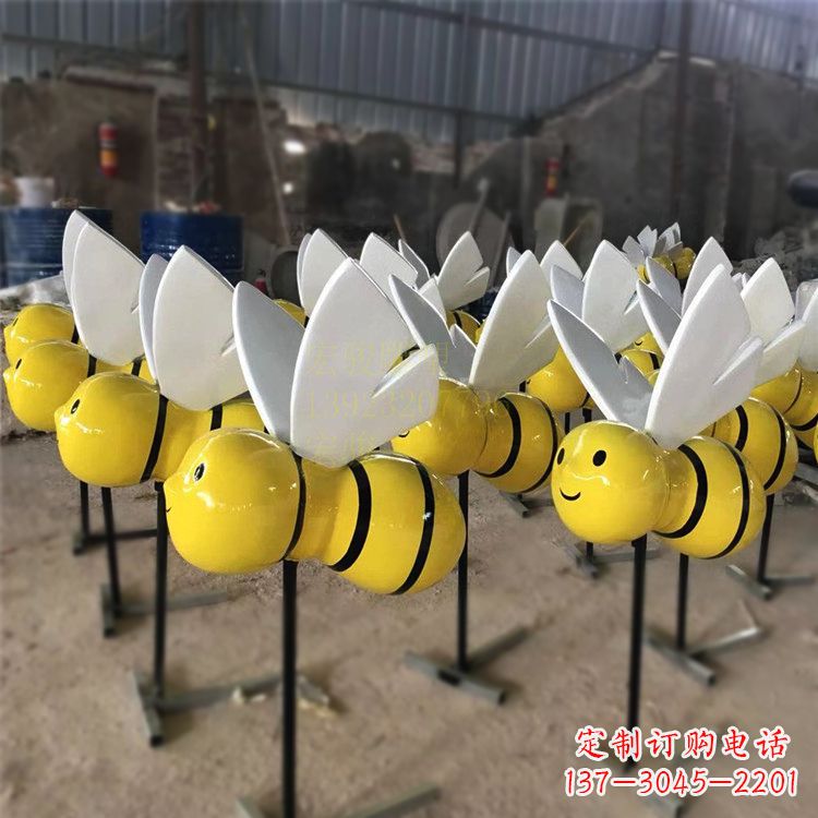 宁波动感蜜蜂雕塑,营造精致的都市公园