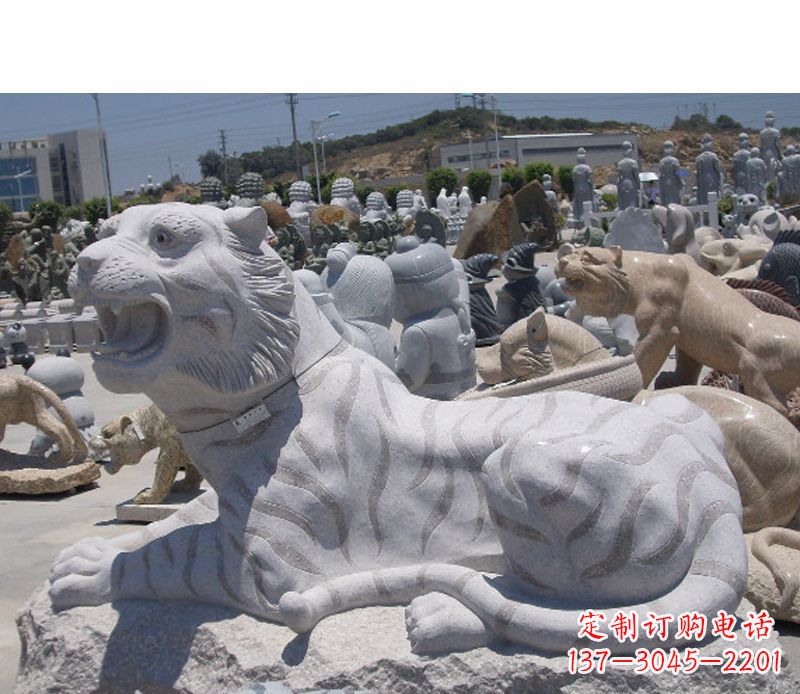 宁波趴着的老虎石雕