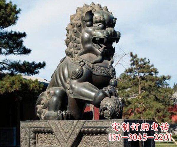 宁波完美融合中西文化的铜狮子雕塑