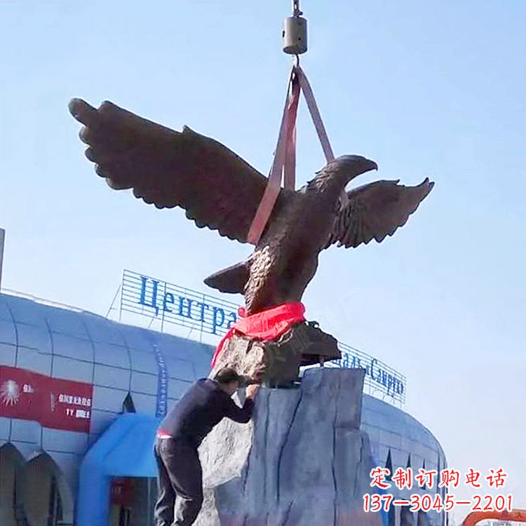 宁波中领雕塑定制大型老鹰铜雕景观