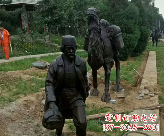 宁波少数民族人物和驮行李的骆驼铜雕