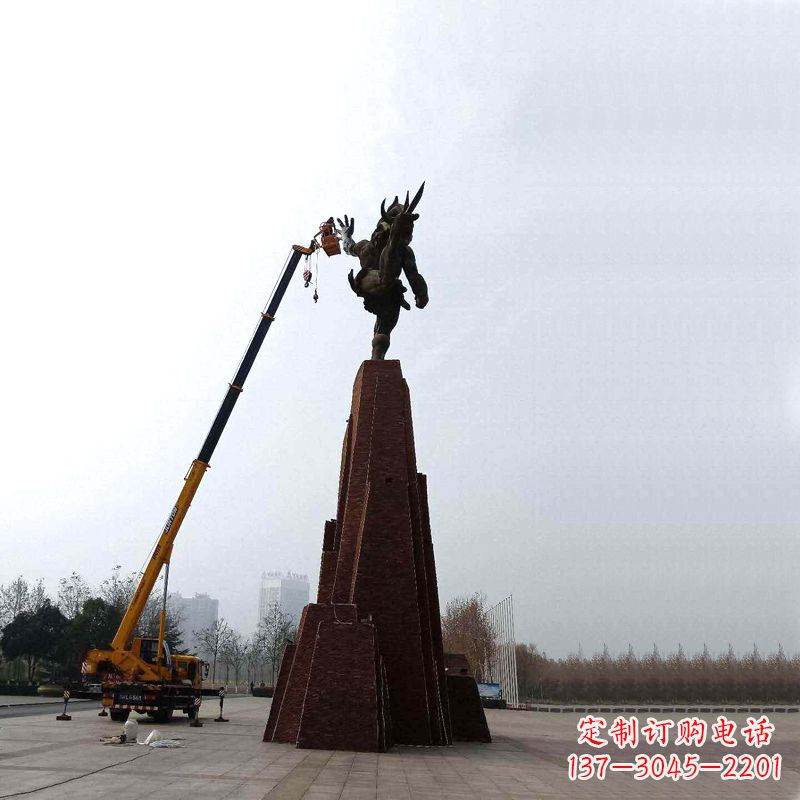 宁波神话传说中的夸父逐日雕塑