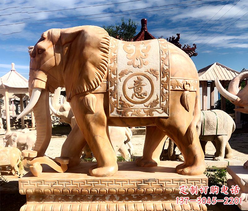宁波精致多姿的大象雕塑