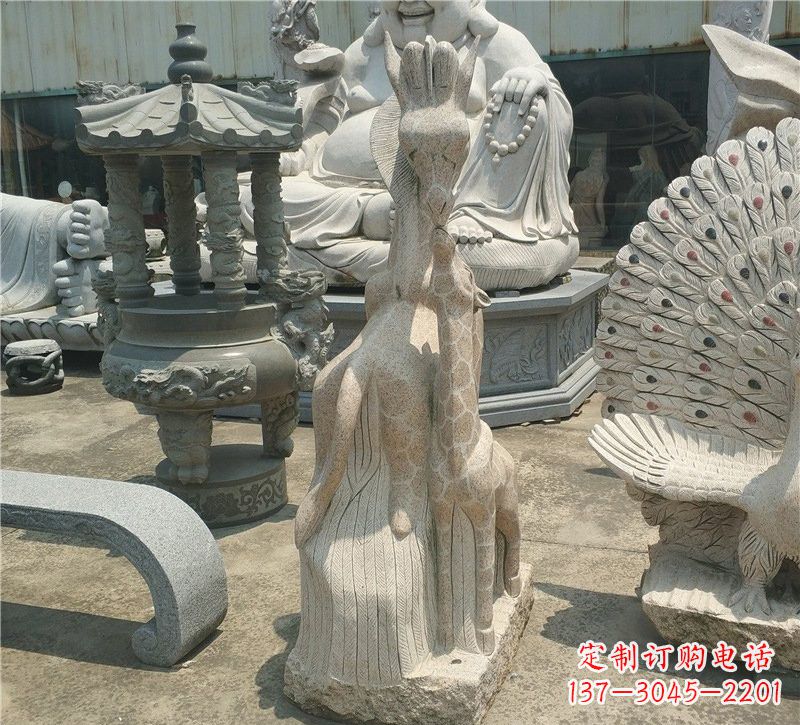 宁波高贵优雅的长颈鹿雕塑