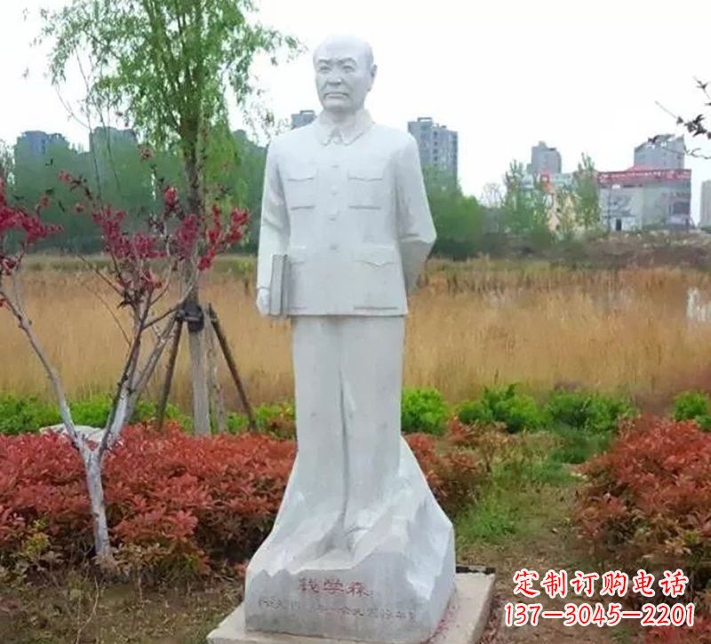宁波尊崇历史人物--赞美钱学森雕像