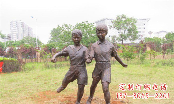 宁波踢足球公园人物铜雕 (2)