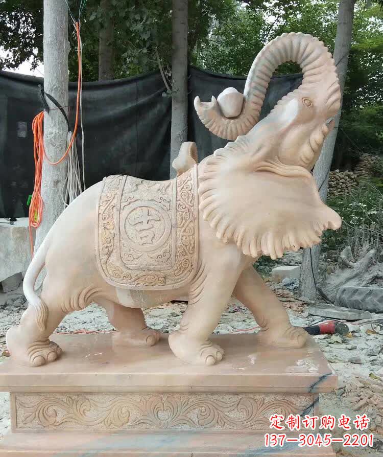 宁波晚霞红卷元宝大象雕塑