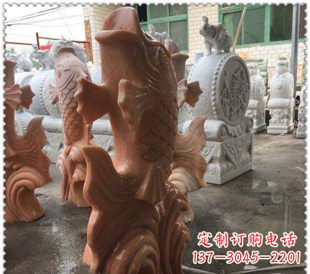 宁波晚霞红喷水鲤鱼公园石雕