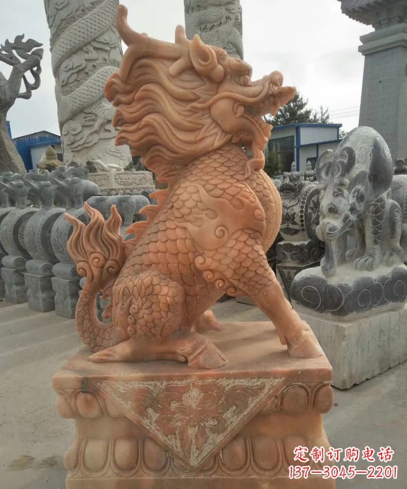宁波晚霞红麒麟雕塑1