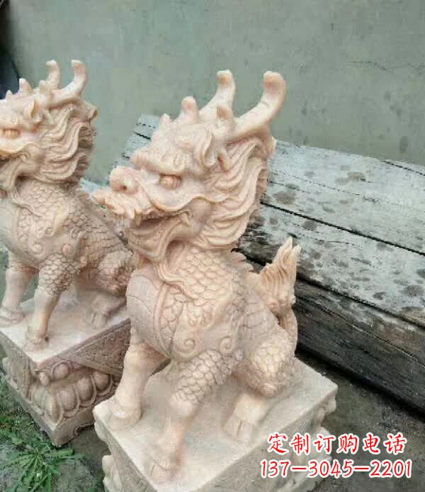 宁波晚霞红石雕麒麟