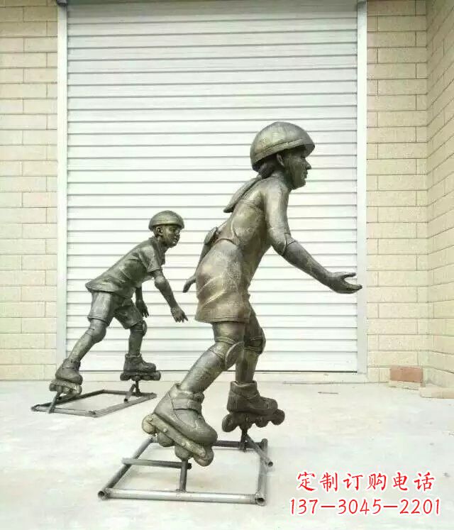 宁波小孩玩轮滑公园人物铜雕