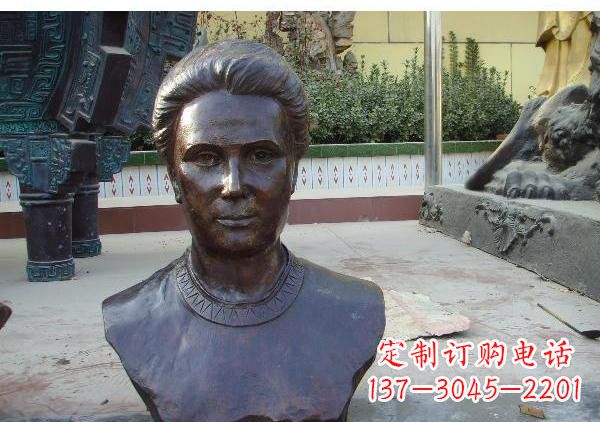 宁波校园居里夫头像铜雕