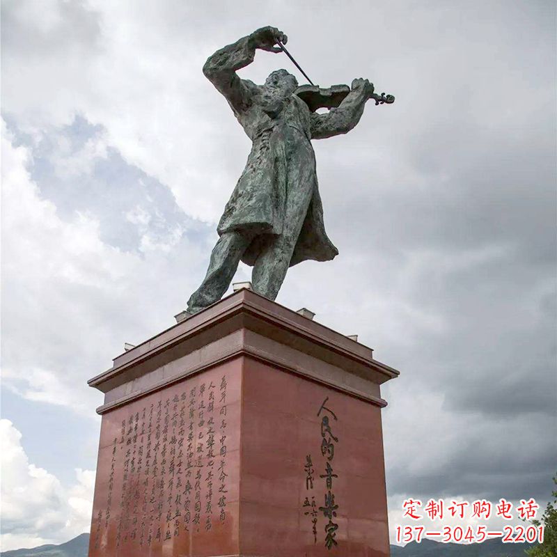 宁波音乐家聂耳拉小提琴景观名人雕塑