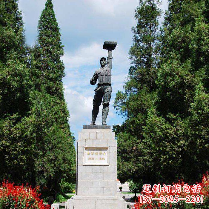 宁波战斗英雄董存瑞雕塑-景区园林英雄人物景观雕塑