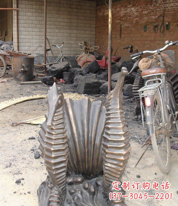 宁波铸铜海马小区动物铜雕