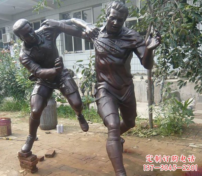 宁波足球运动公园人物铜雕