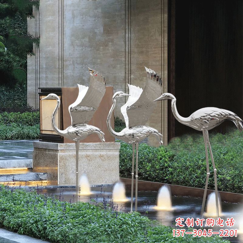 宁波鹤雕塑-公园不锈钢镜面喷泉中的鹤雕塑